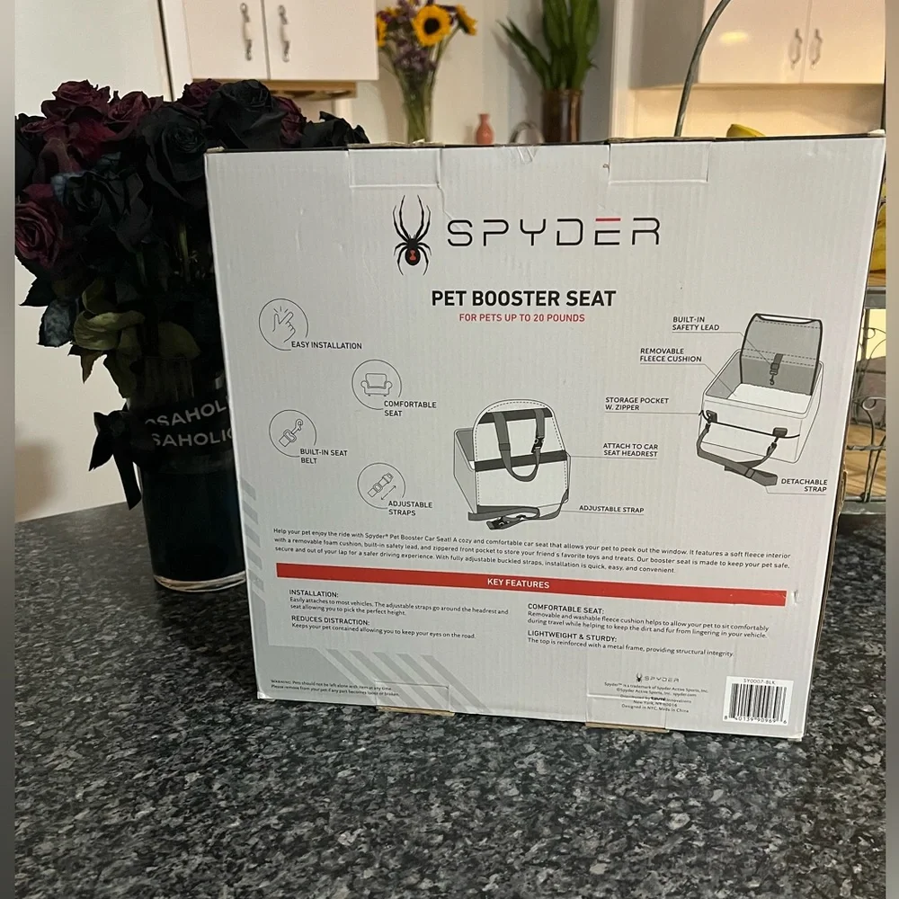 NIB/NWT: SPYDER Pet Booster Seat